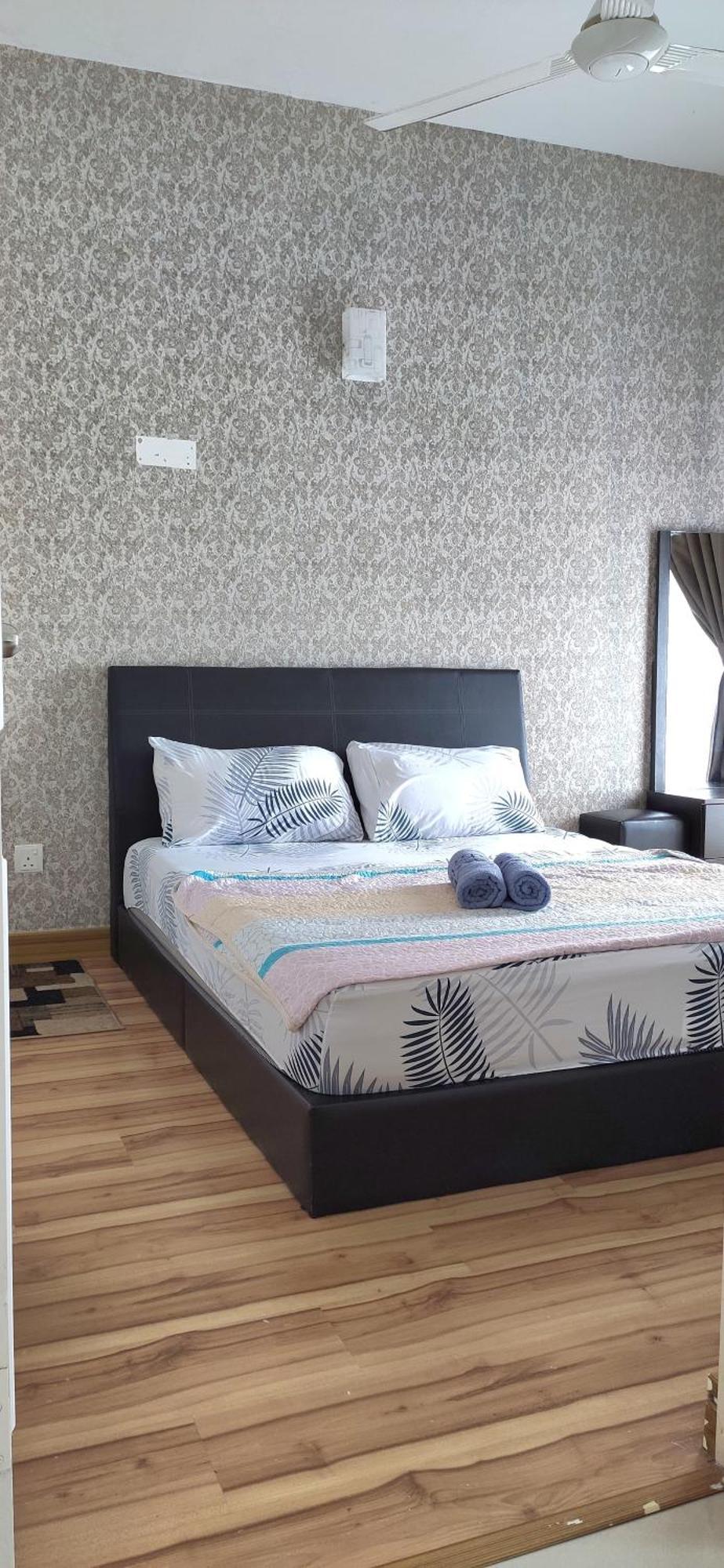 דירות Dperdana -Dinies Pool,Wifi, Centre Of Kota Bharu, 4-5 Pax מראה חיצוני תמונה